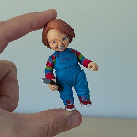 Childs Play Chucky GASHAPON T-Arts - Takara Tomi Arts Capsule Toy - Picture 3 of 6